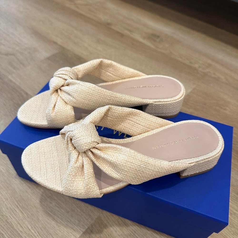 Stuart Weitzman Playa 35 Knot Sandals